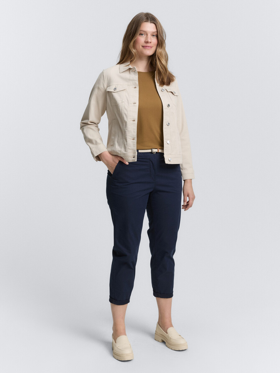 plus size – schmale chino-hose mit gürtel