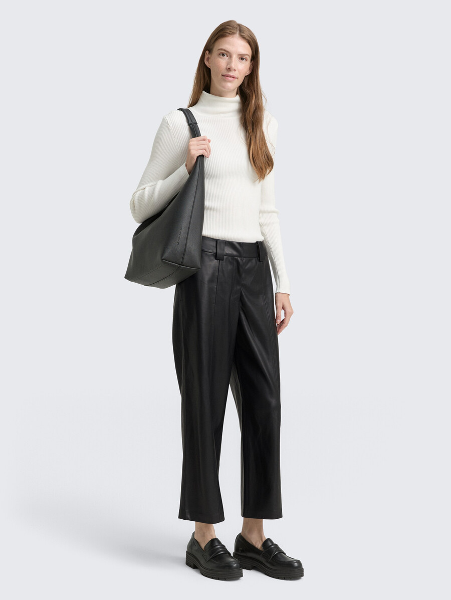 culotte-hose in lederoptik