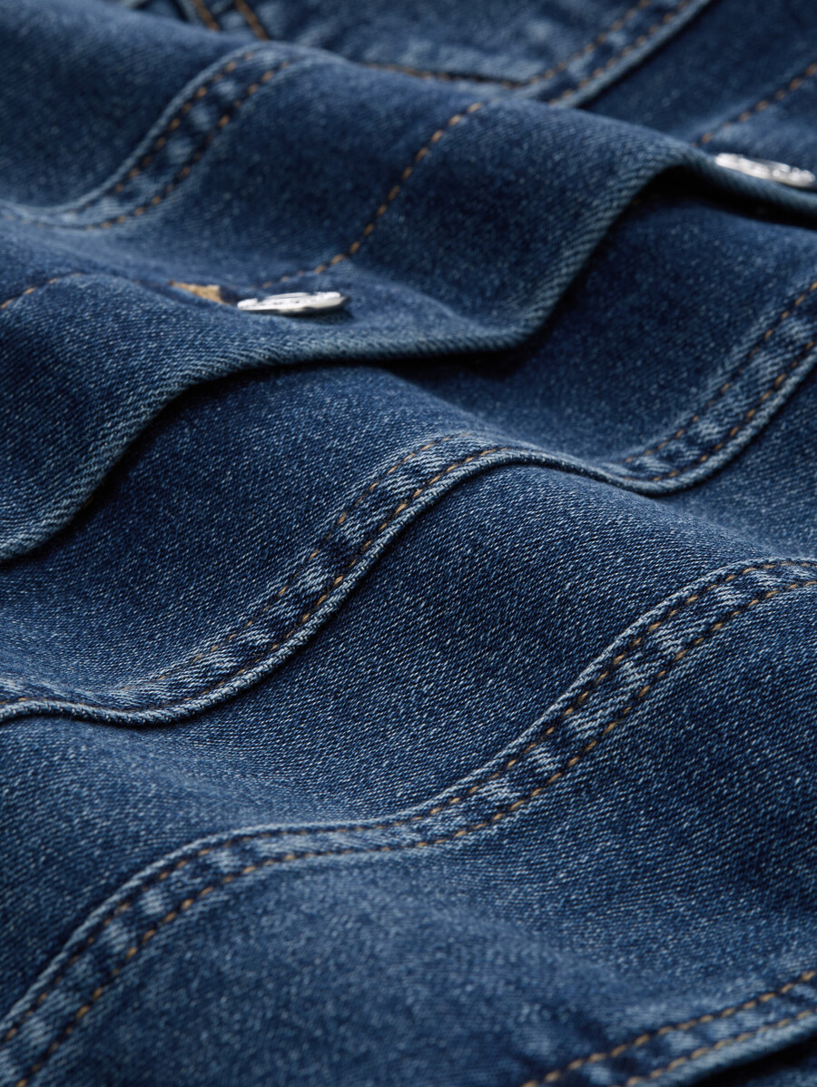 jeansjacke aus bio-baumwolle