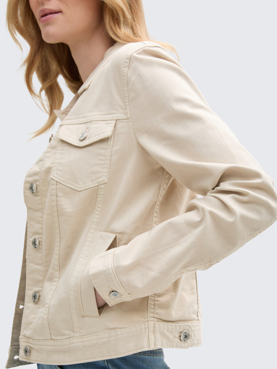 jeansjacke mit eingrifftaschen