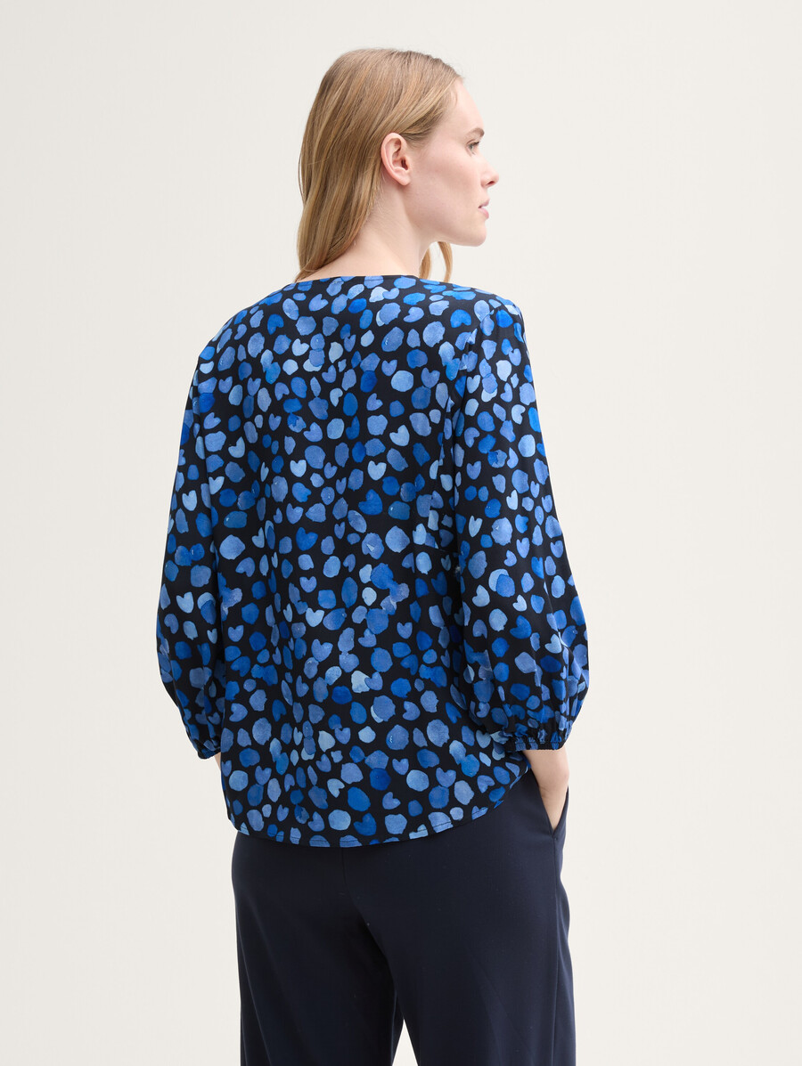 bluse mit v-ausschnitt