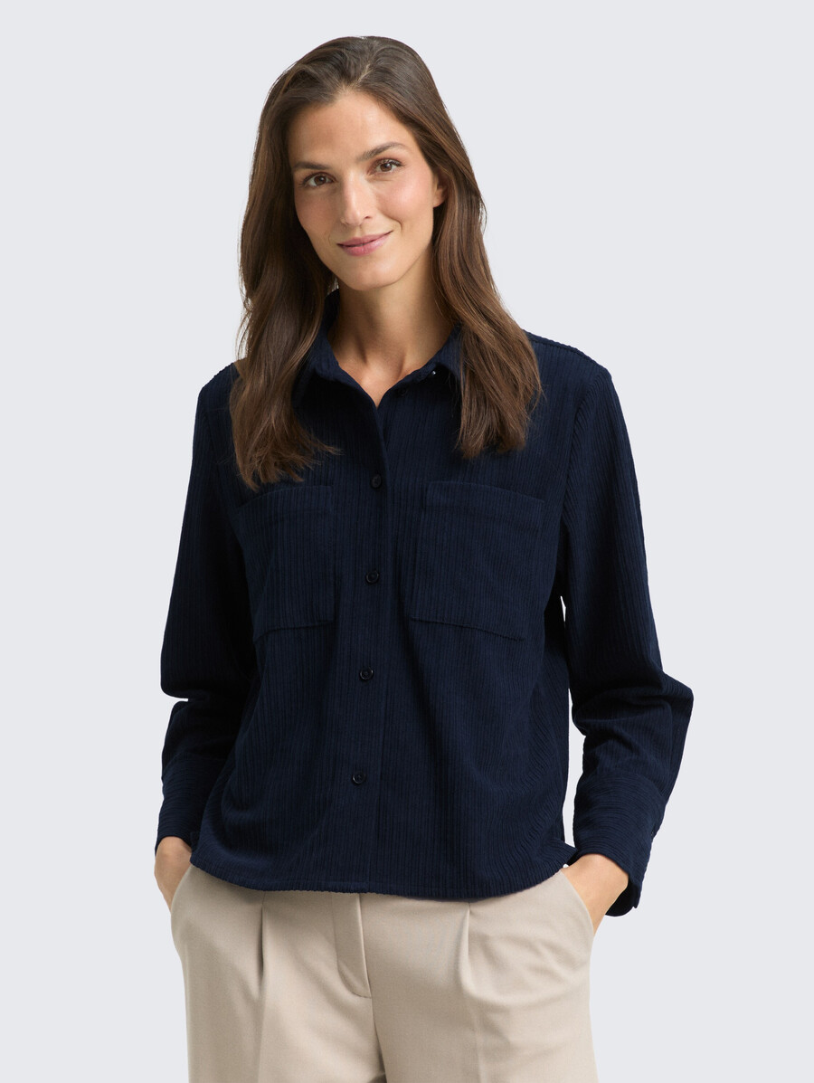 locker geschnittene cordbluse