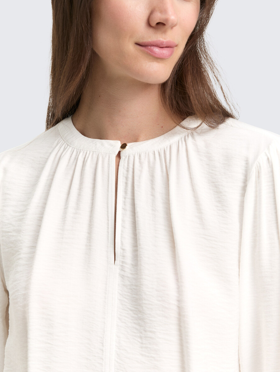 crinkle-bluse mit rüschen