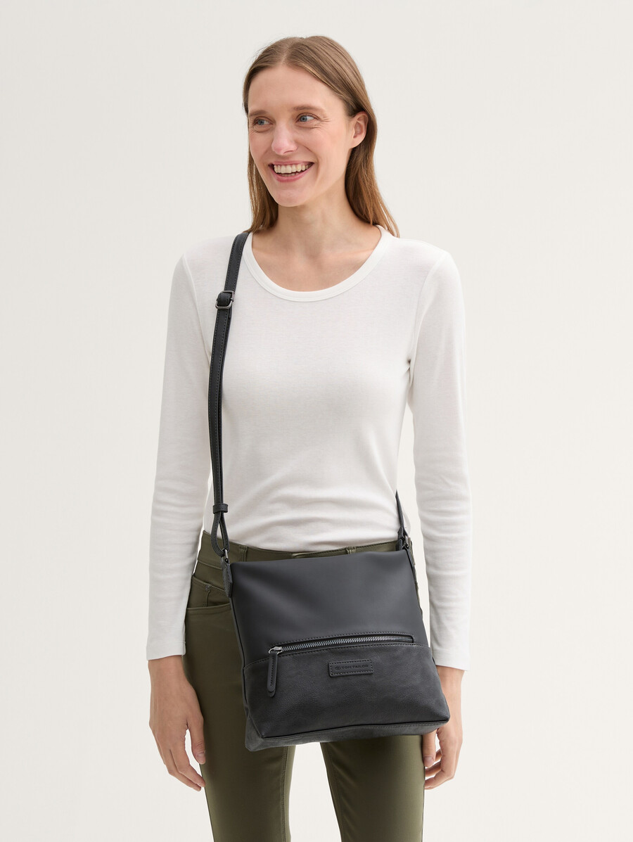 ttgia m schultertasche aus kunstleder