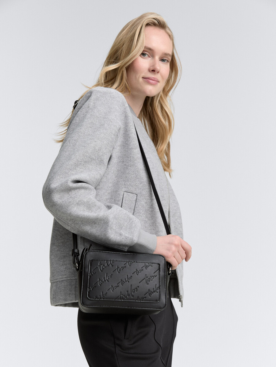 ttwendi schultertasche mit geprägtem logo