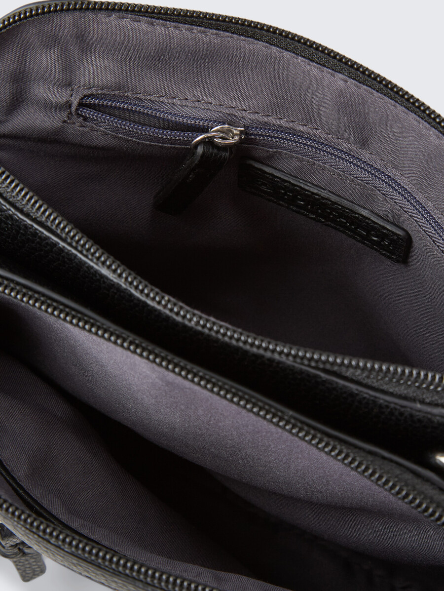 ttwinona s schultertasche mit reißverschlussdetails