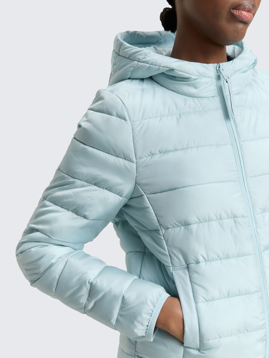 leichte steppjacke mit kapuze