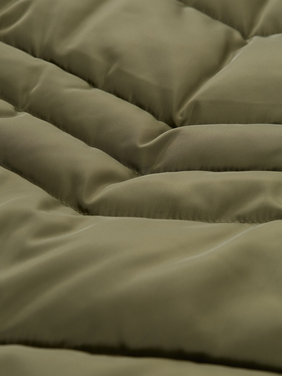 steppmantel im 2-in-1-look