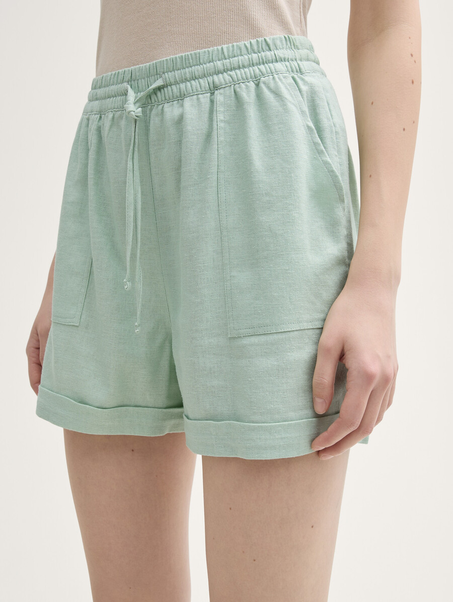 lässige shorts mit leinenanteil