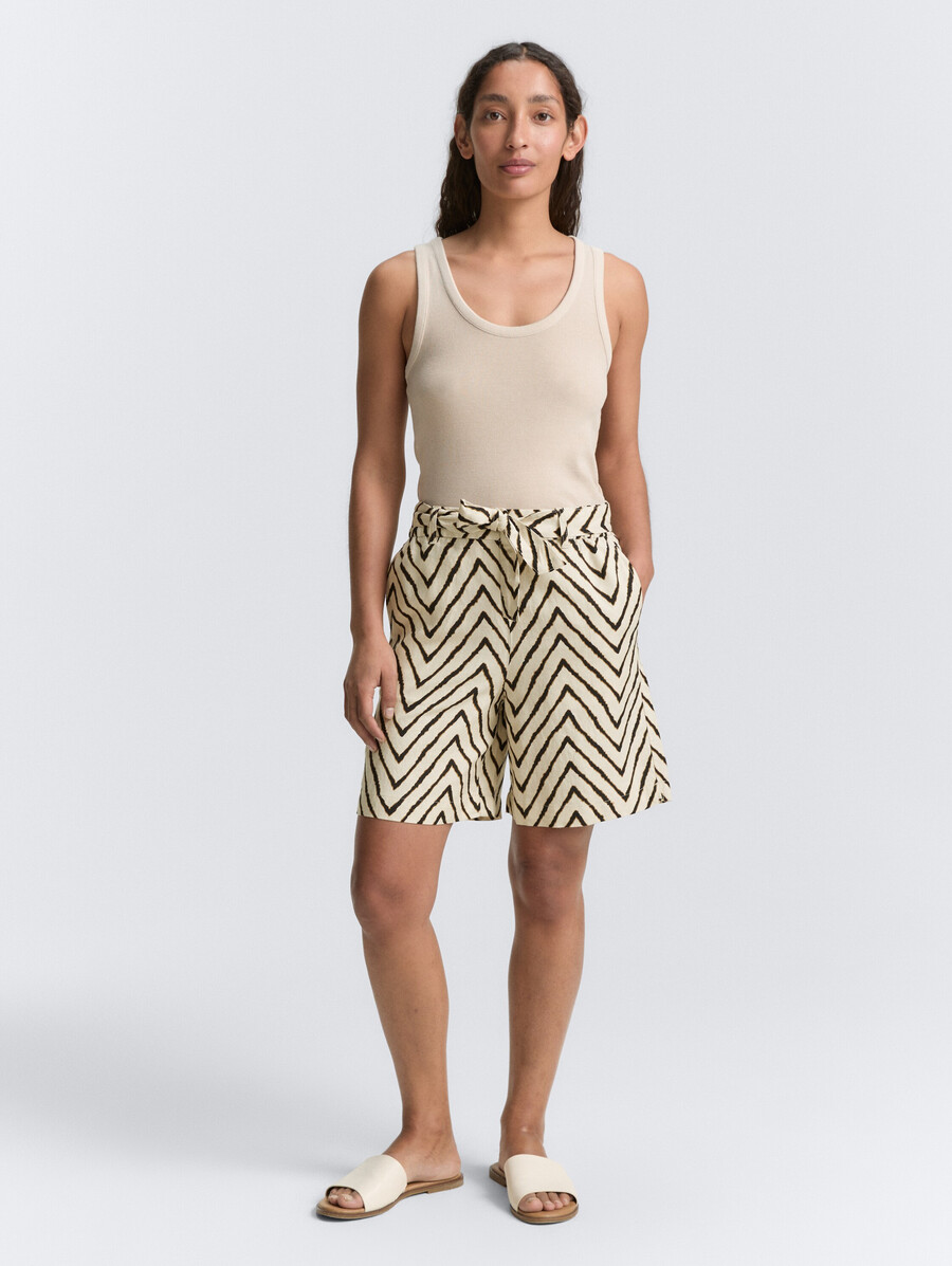 lockere gerade geschnittene bermudashorts mit leinenanteil