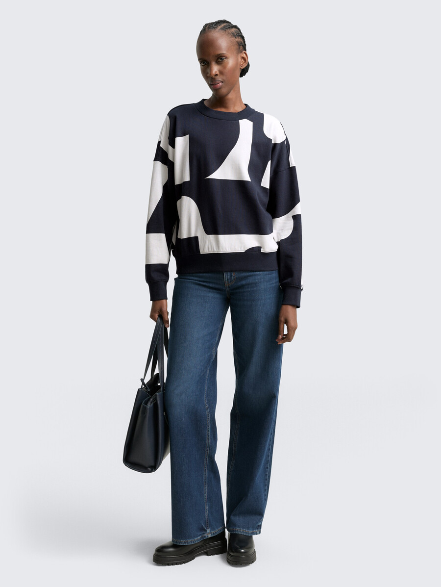 locker geschnittenes sweatshirt mit muster
