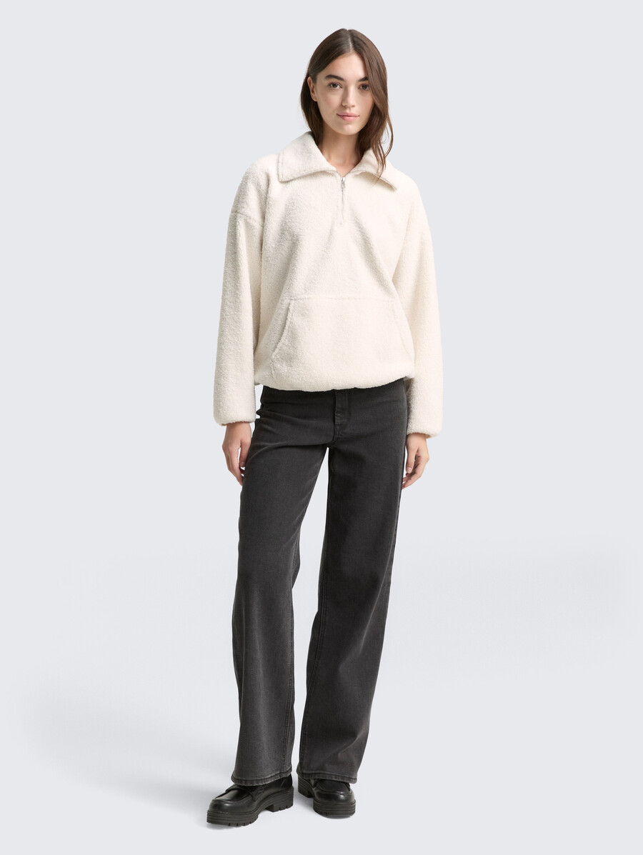 locker sitzender teddy-sweatshirt