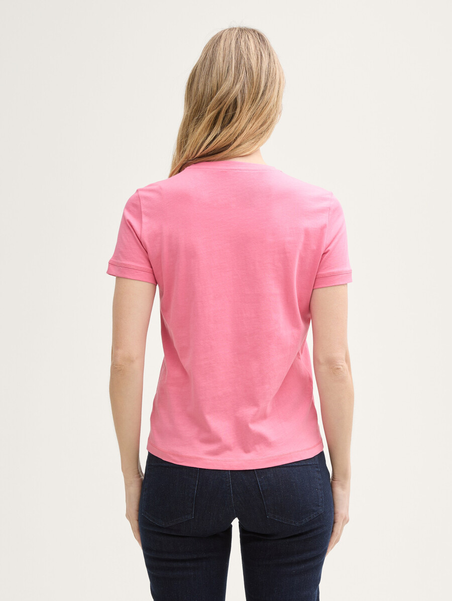 t-shirt mit logostickerei