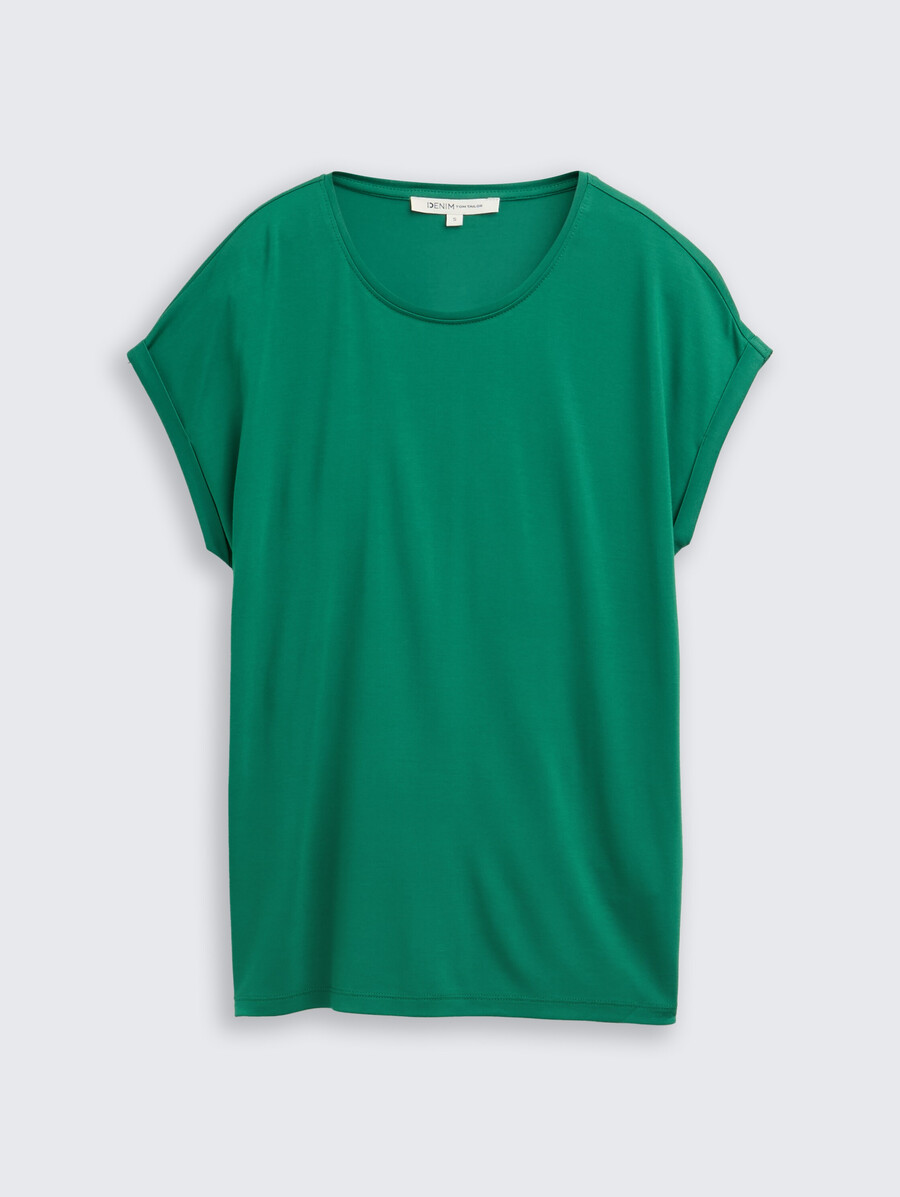 locker sitzendes t-shirt