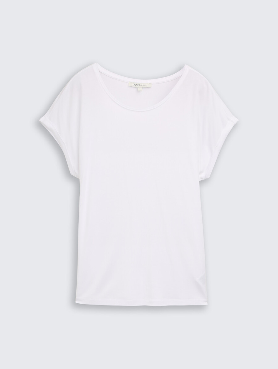 locker sitzendes t-shirt
