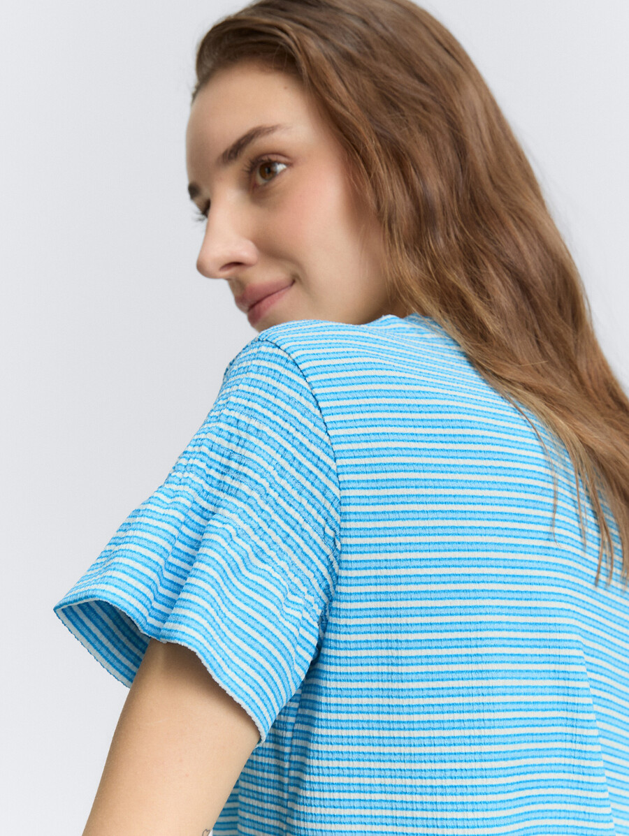 t-shirt mit rauchglasdetails