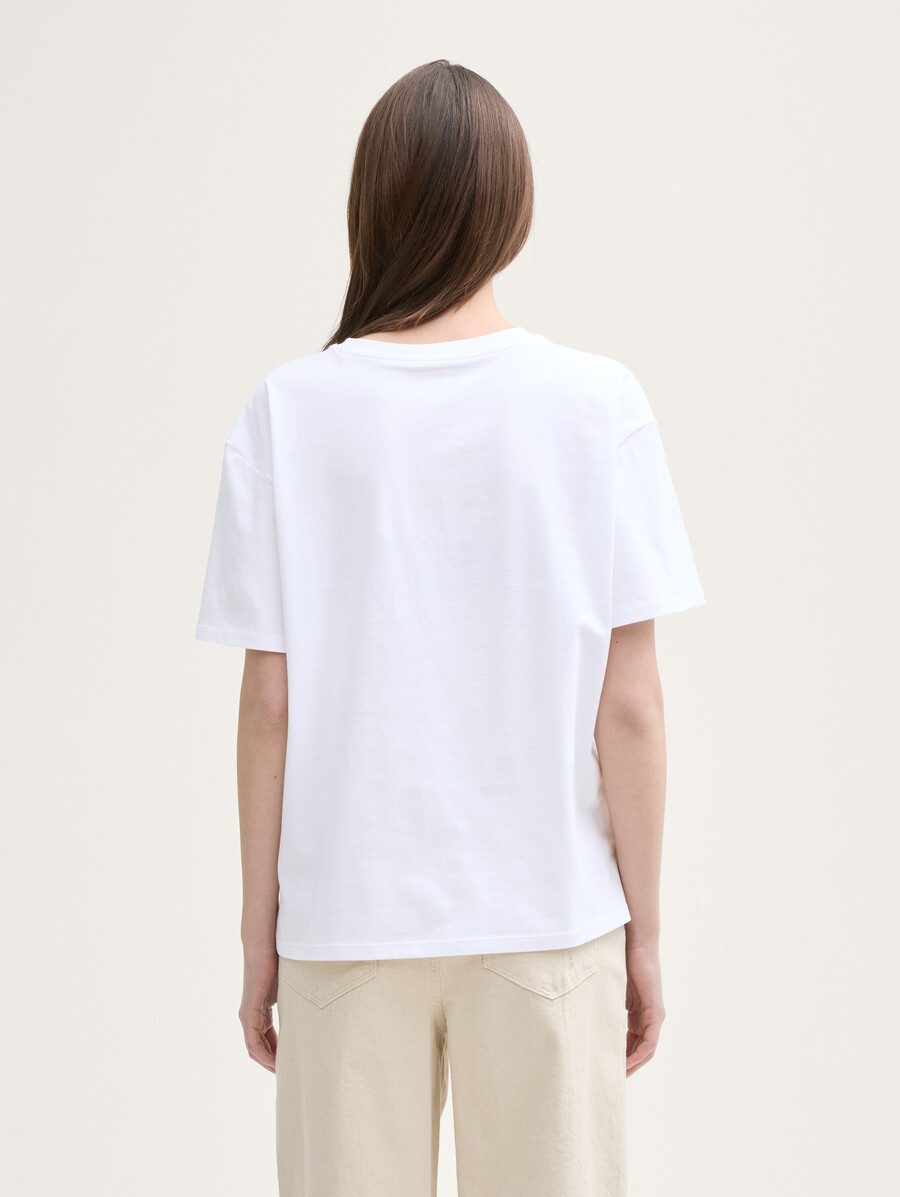 t-shirt mit brusttasche