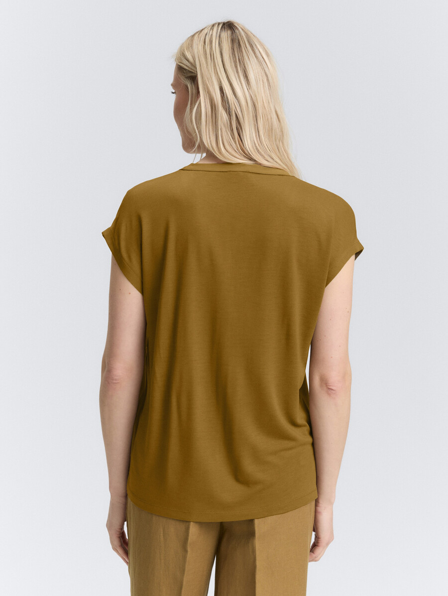 bluse aus einem materialmix