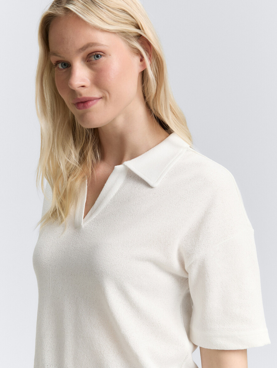 t-shirt mit polokragen