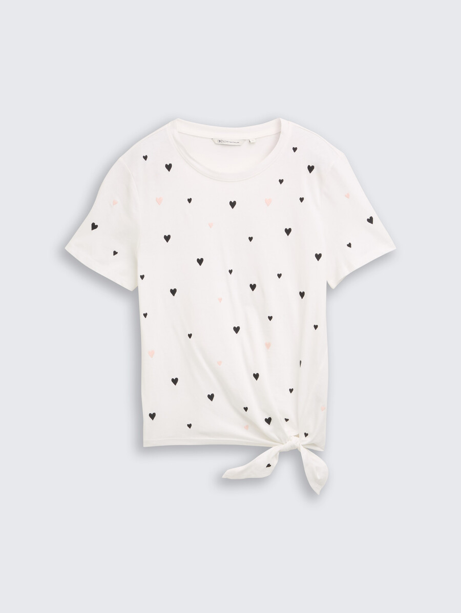 t-shirt mit herzstickerei