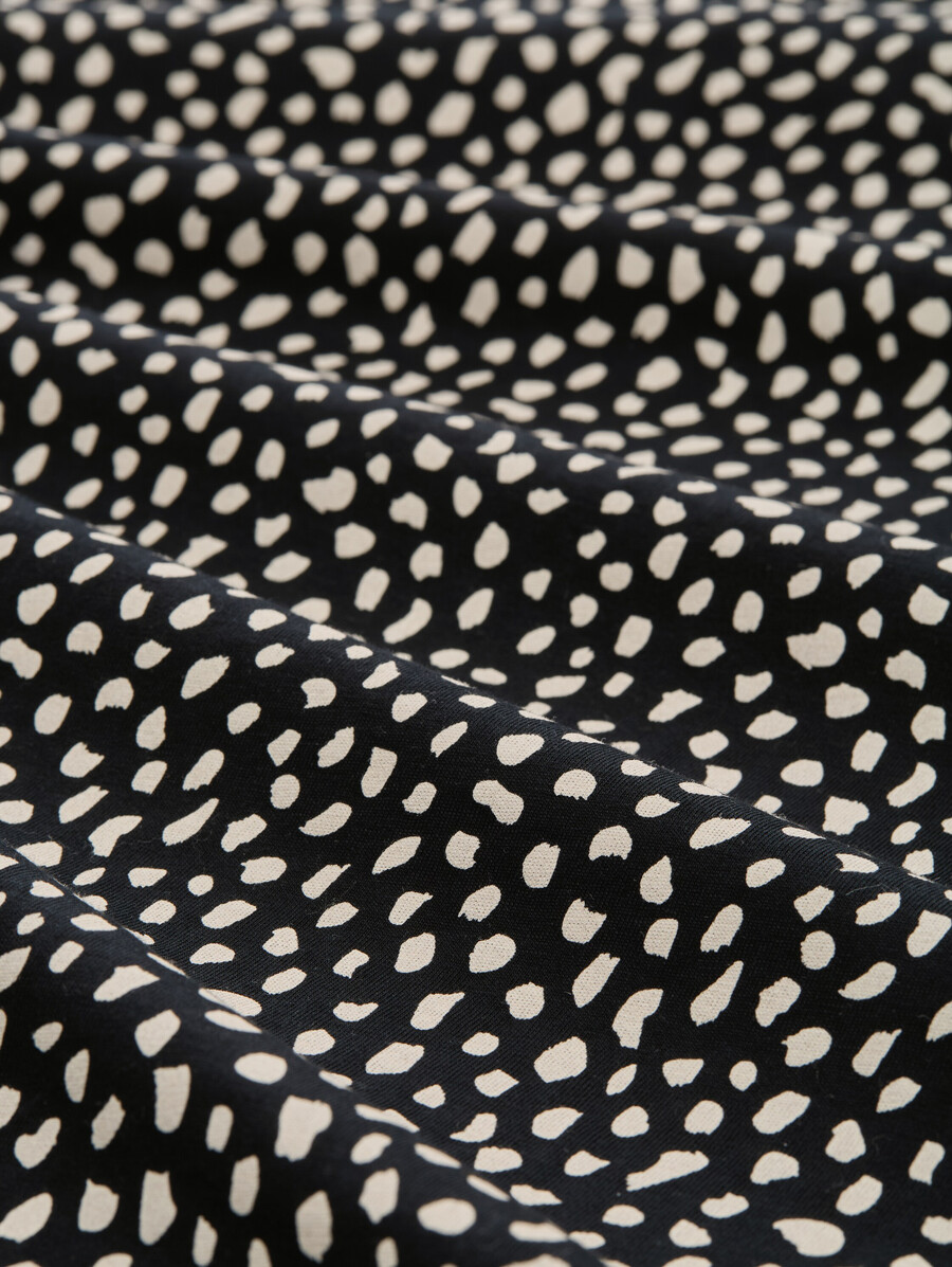 t-shirt mit knotendetail