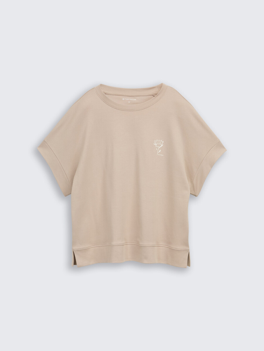 locker geschnittenes t-shirt mit aufdruck
