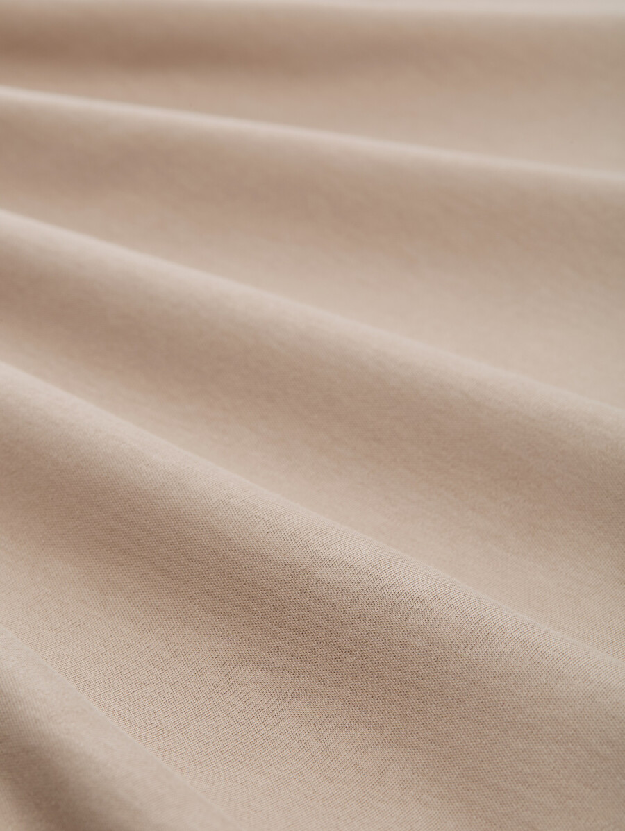 locker geschnittenes t-shirt mit aufdruck