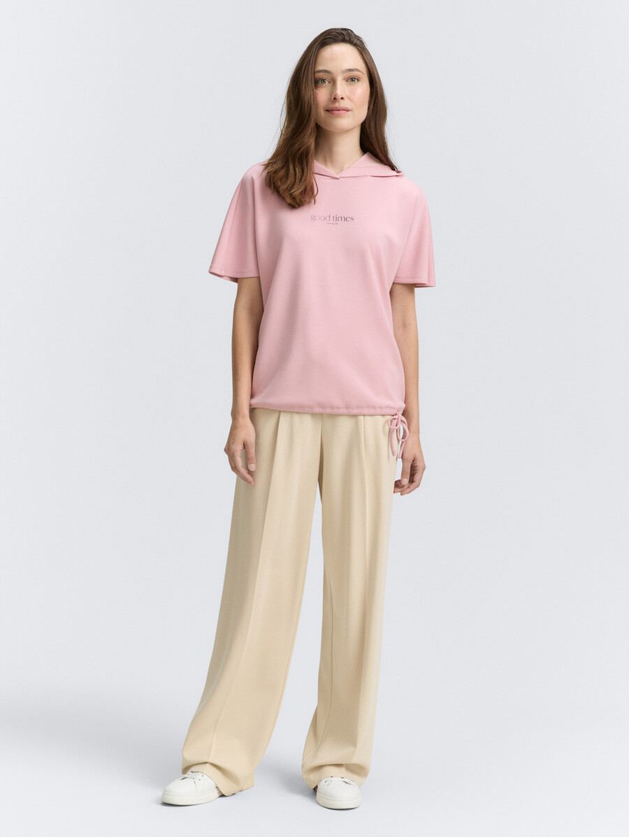 t-shirt mit kapuze