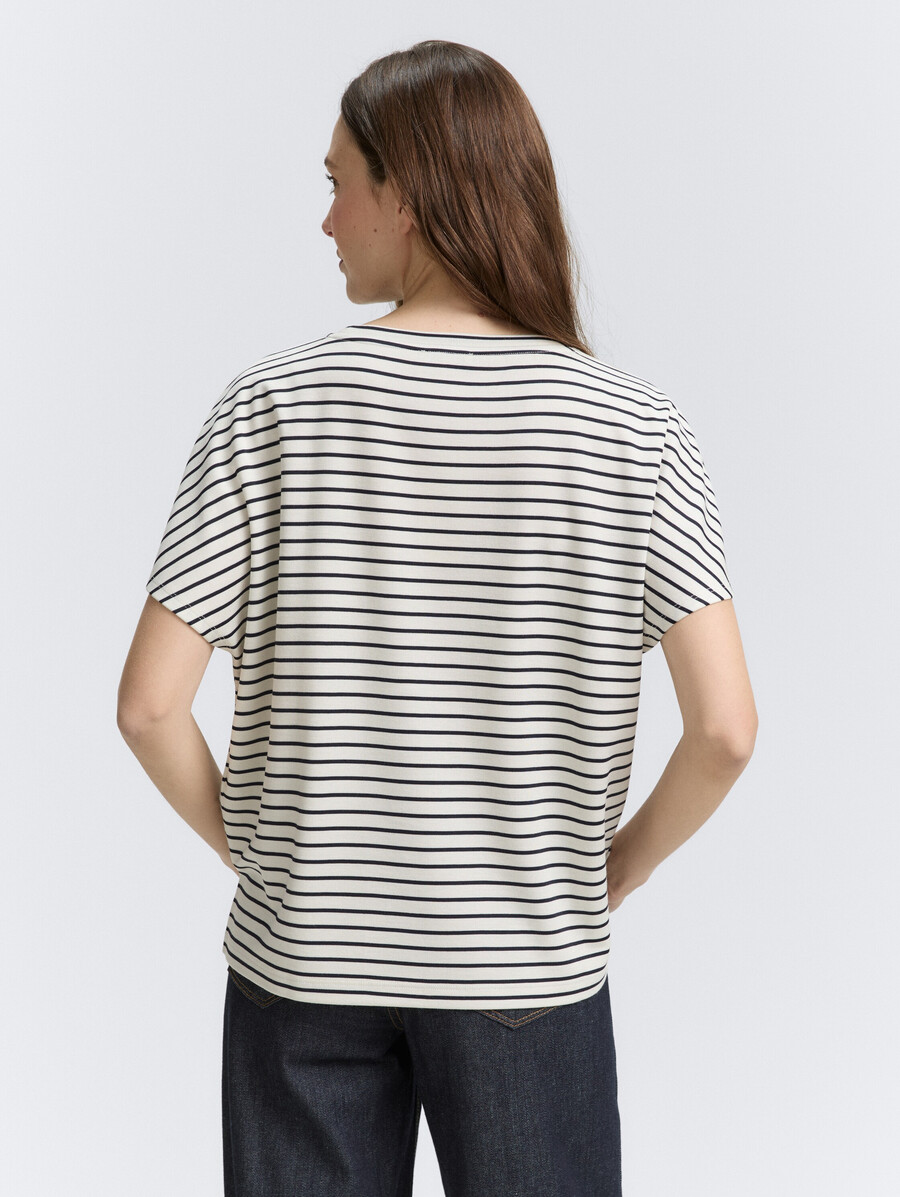 t-shirt mit streifenmuster