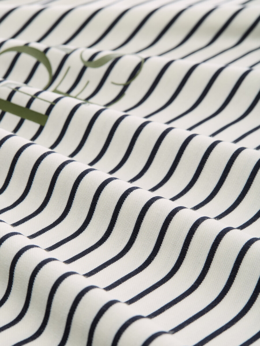 t-shirt mit streifenmuster
