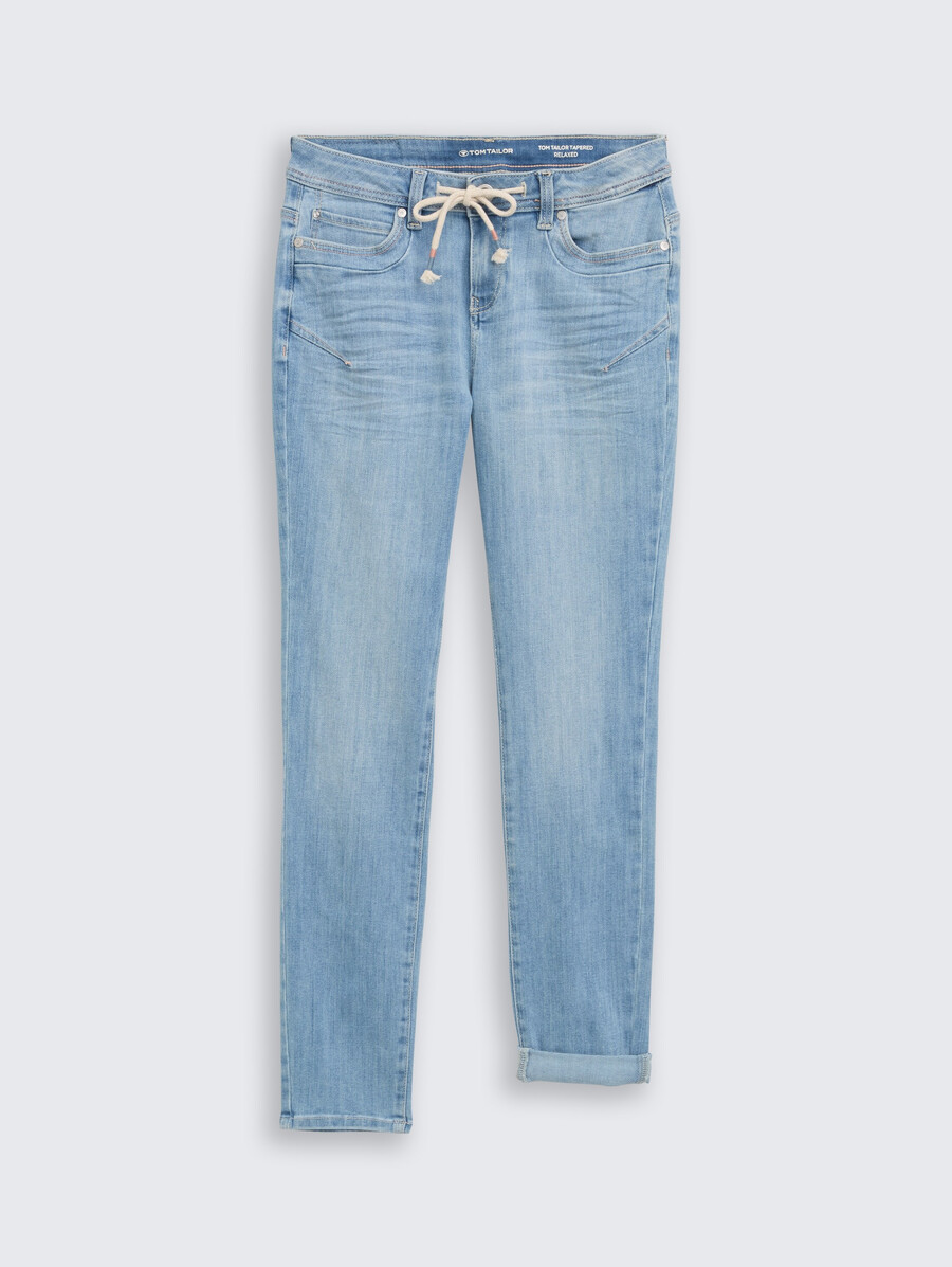 schmal zulaufende jeans