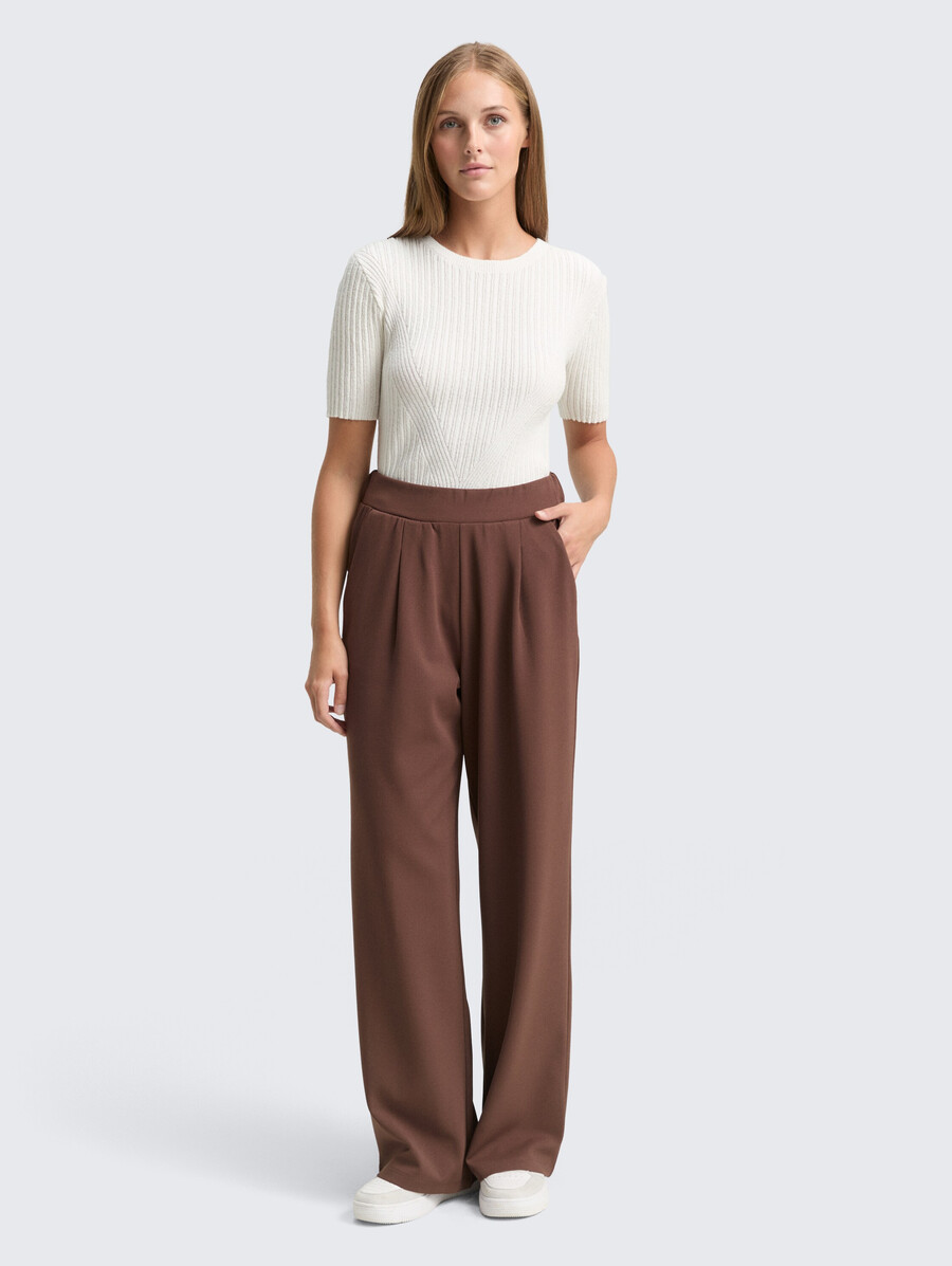 weit geschnittene hose