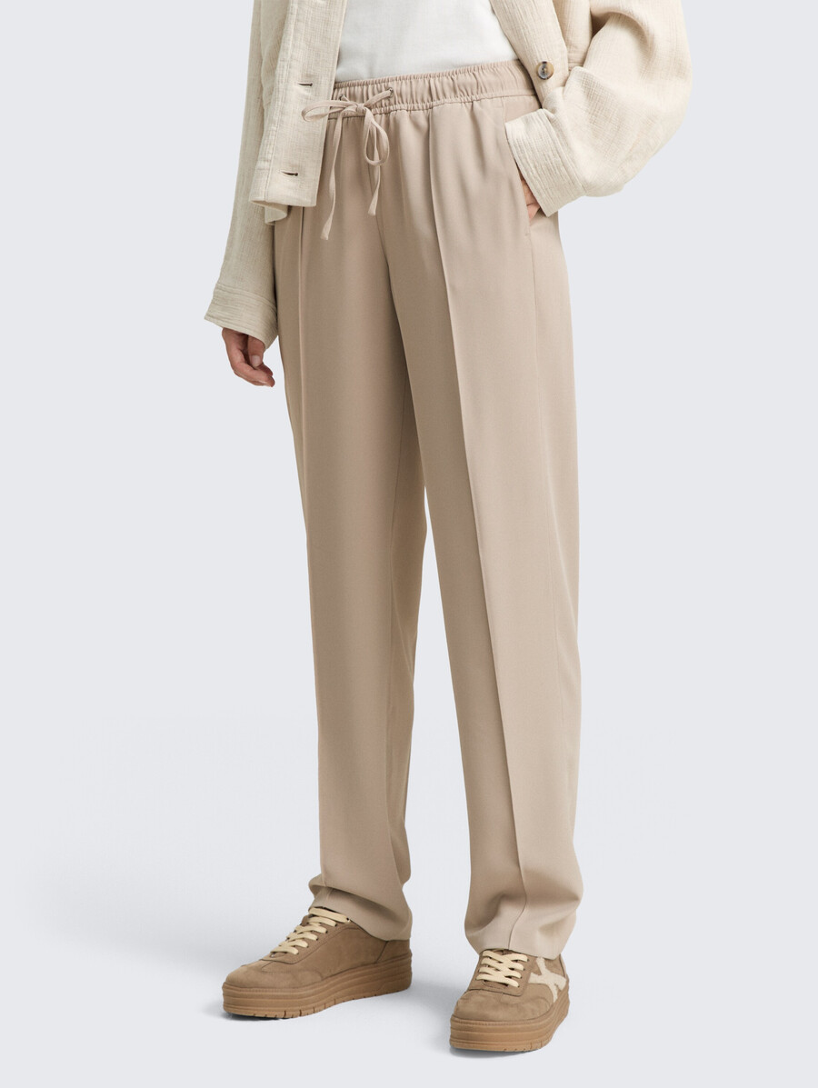 lockere gerade geschnittene hose