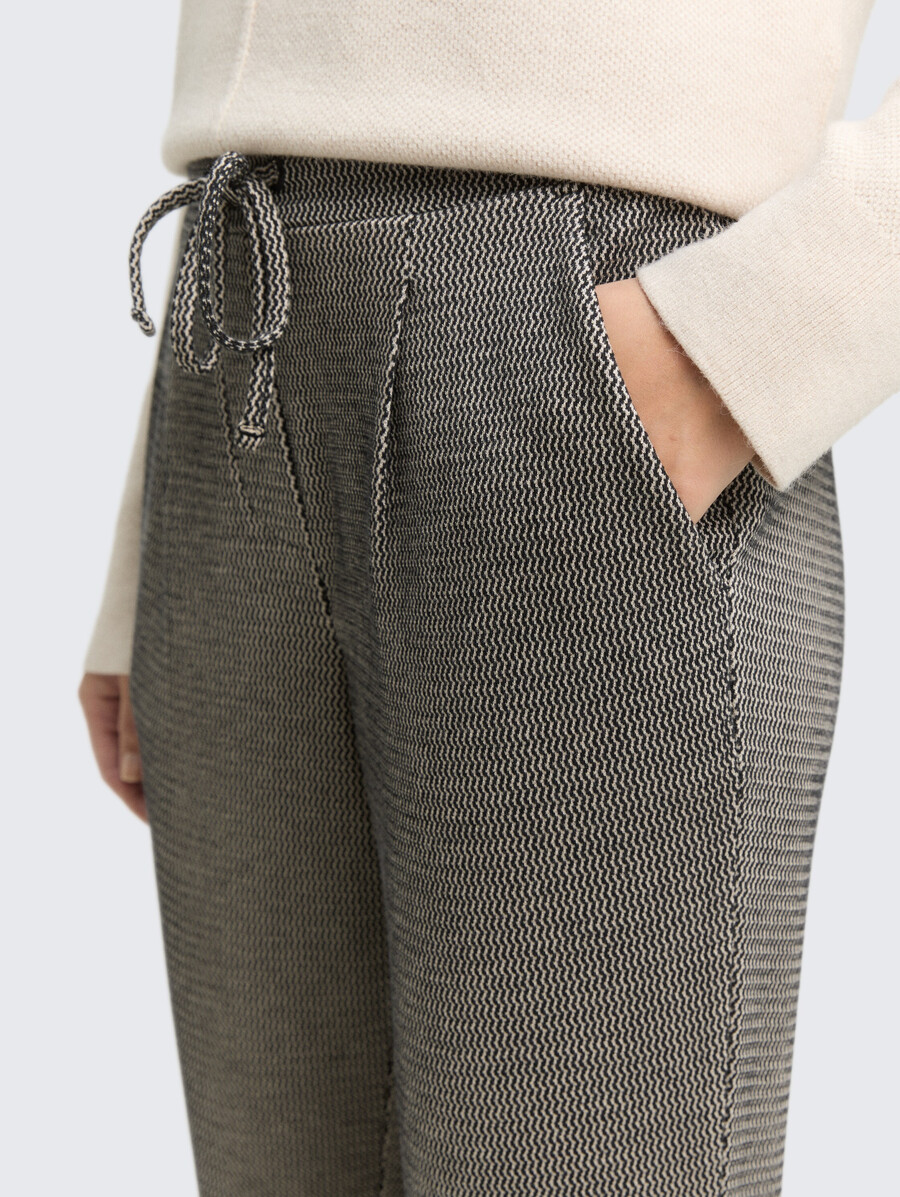 locker sitzende jacquard-hose mit kordelzug
