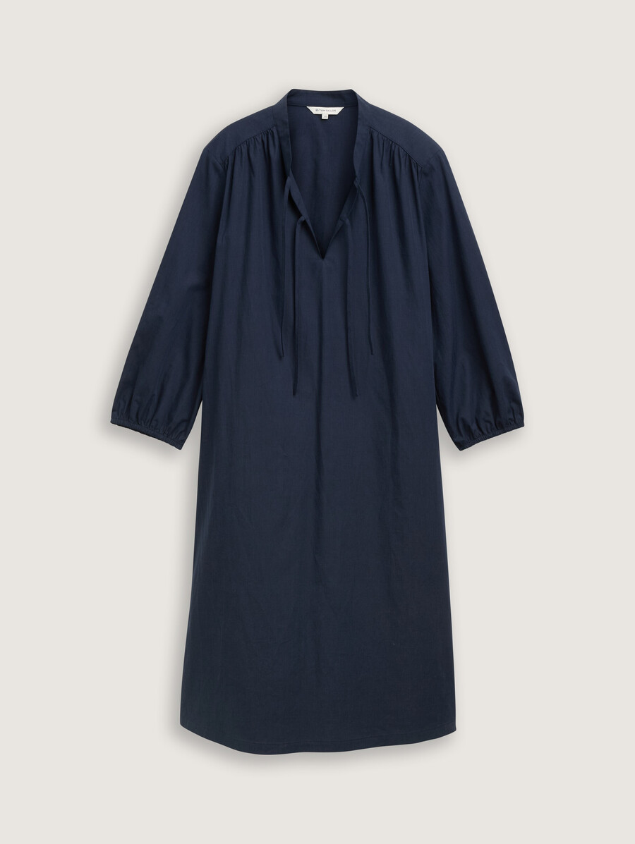kleid mit schnürdetails