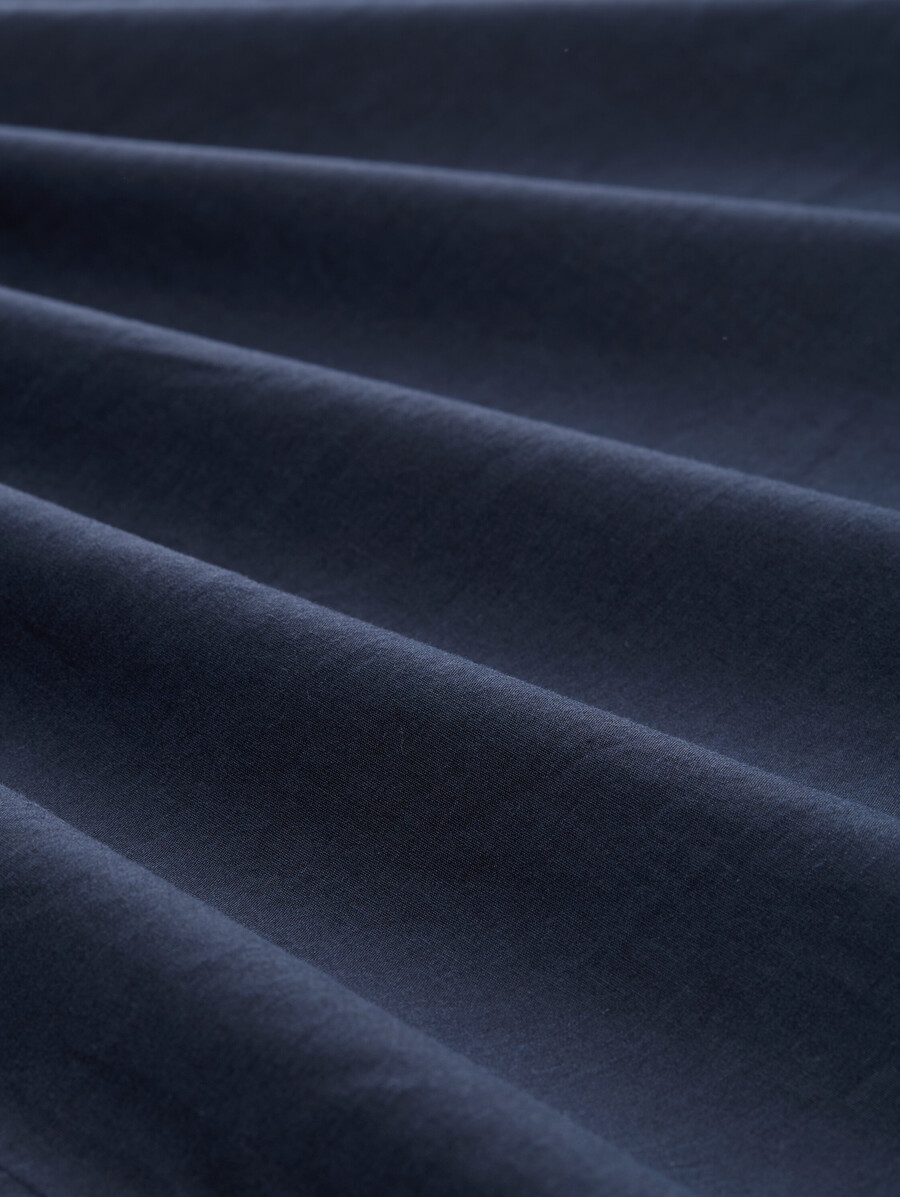 kleid mit schnürdetails
