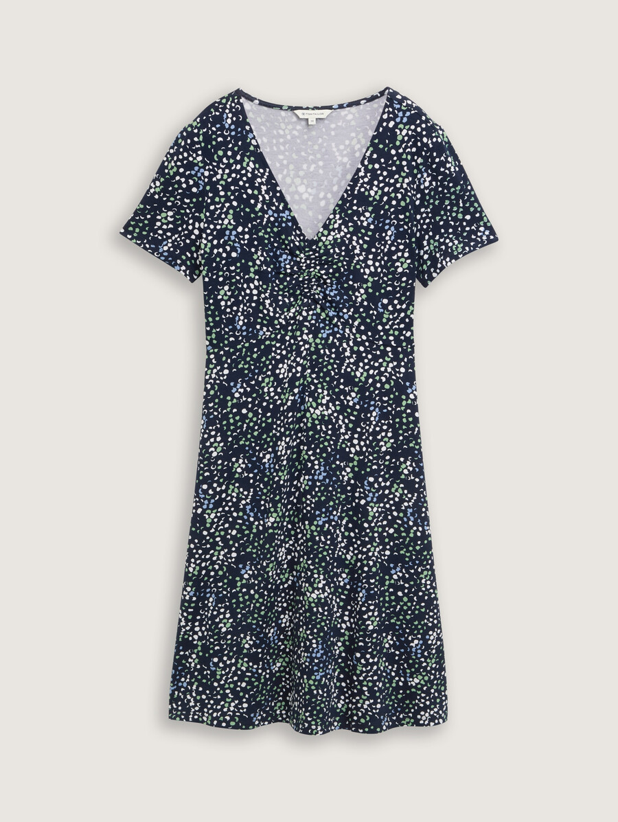 kleid mit rüschen