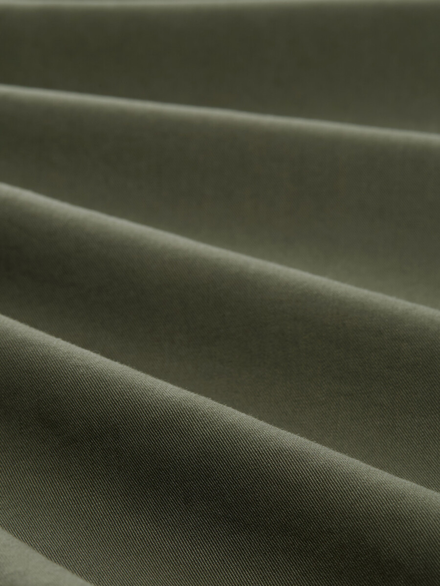 blusenkleid im utility-look