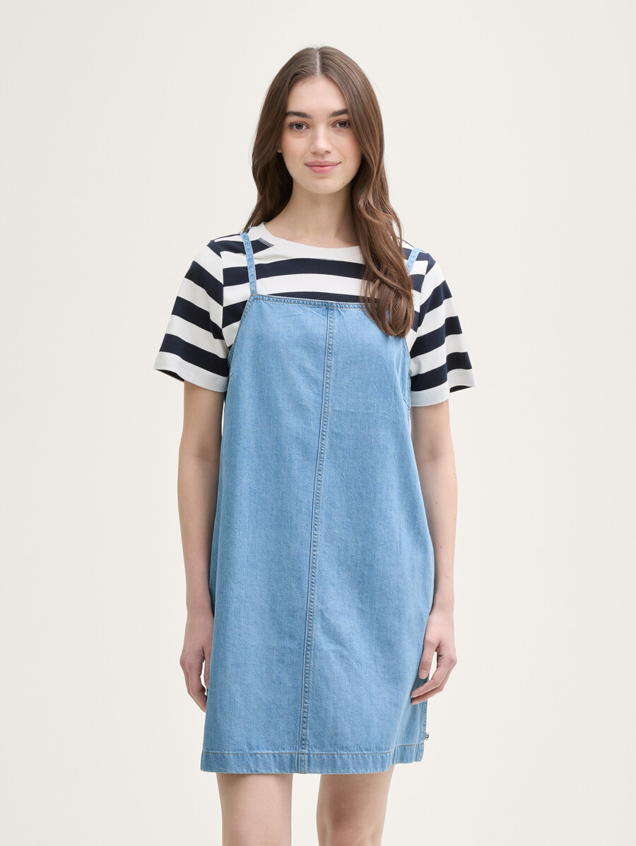 mini-jeanskleid mit eingrifftaschen