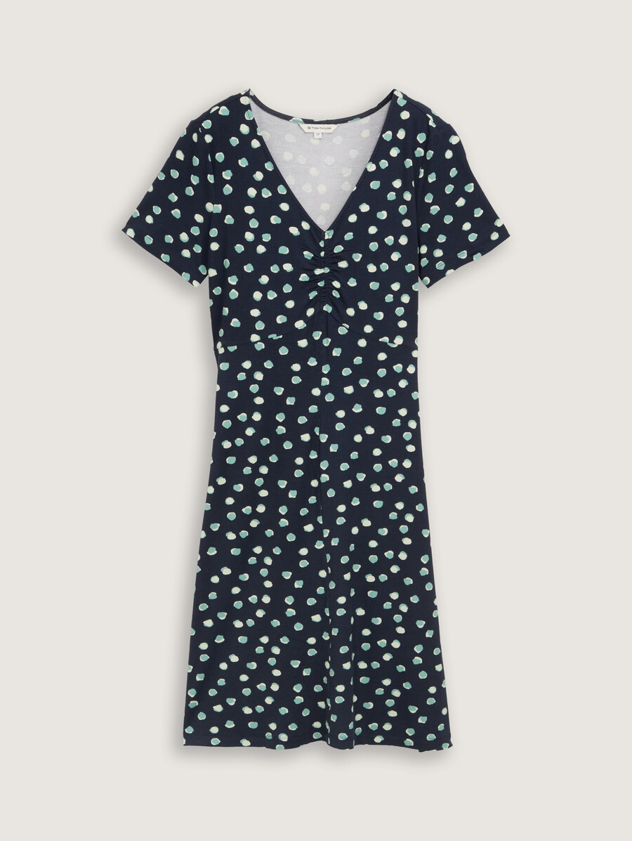 kleid mit rüschen