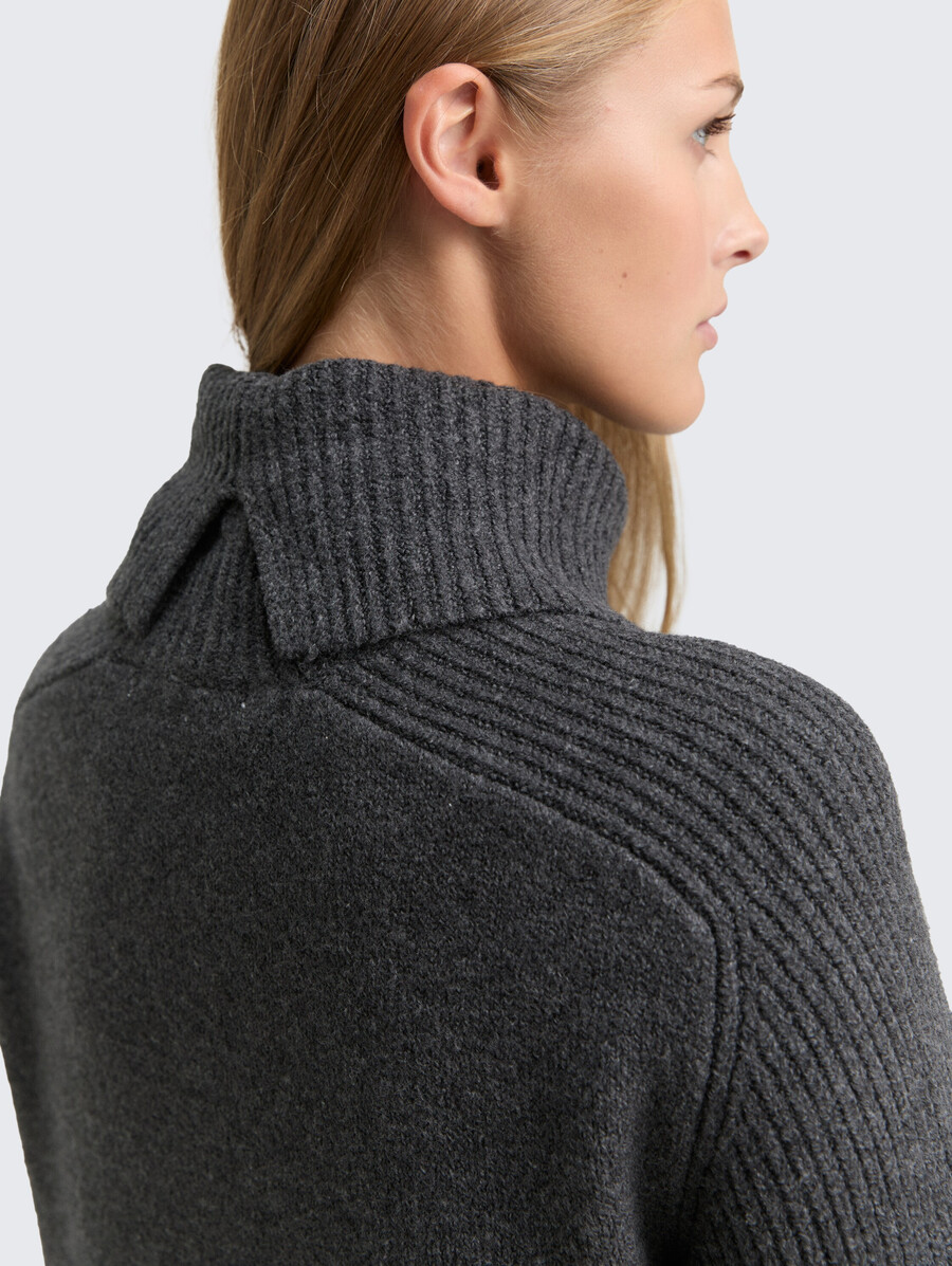 minikleid mit rollkragen