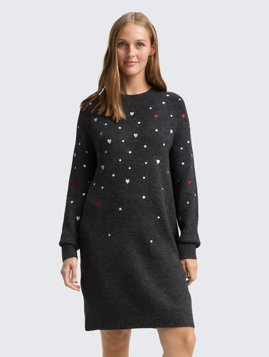 minikleid mit herzstickerei