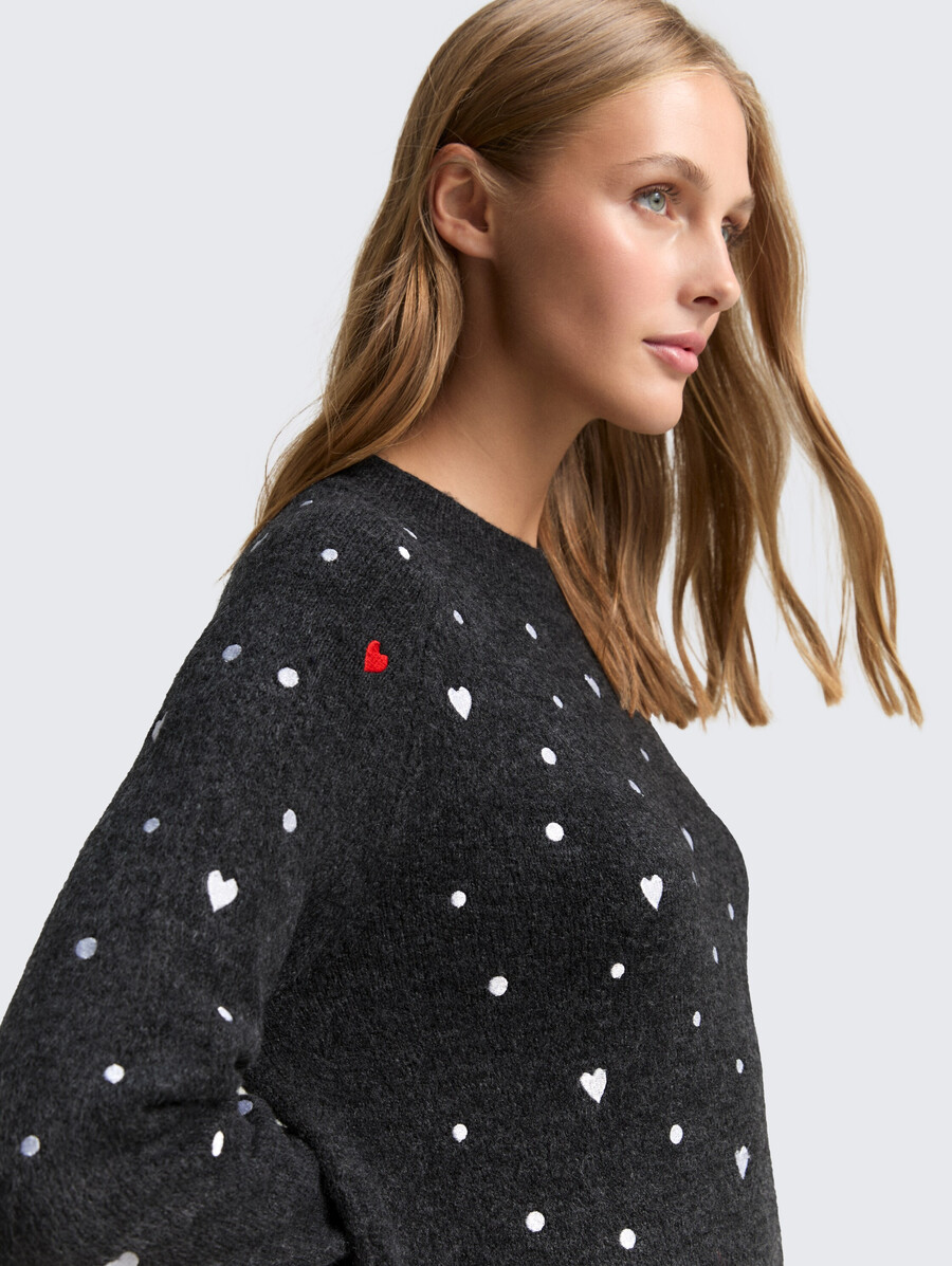 minikleid mit herzstickerei