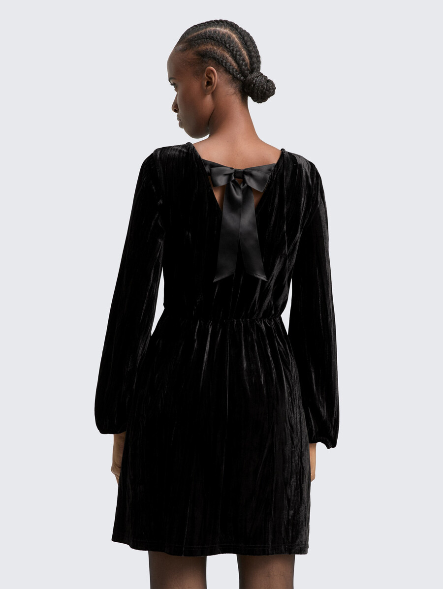 mini-samtkleid mit schleifendetail