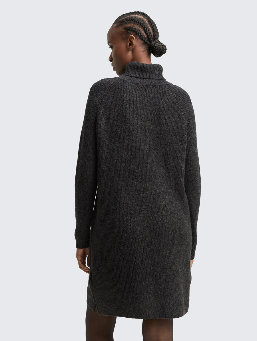 minikleid mit troyerkragen