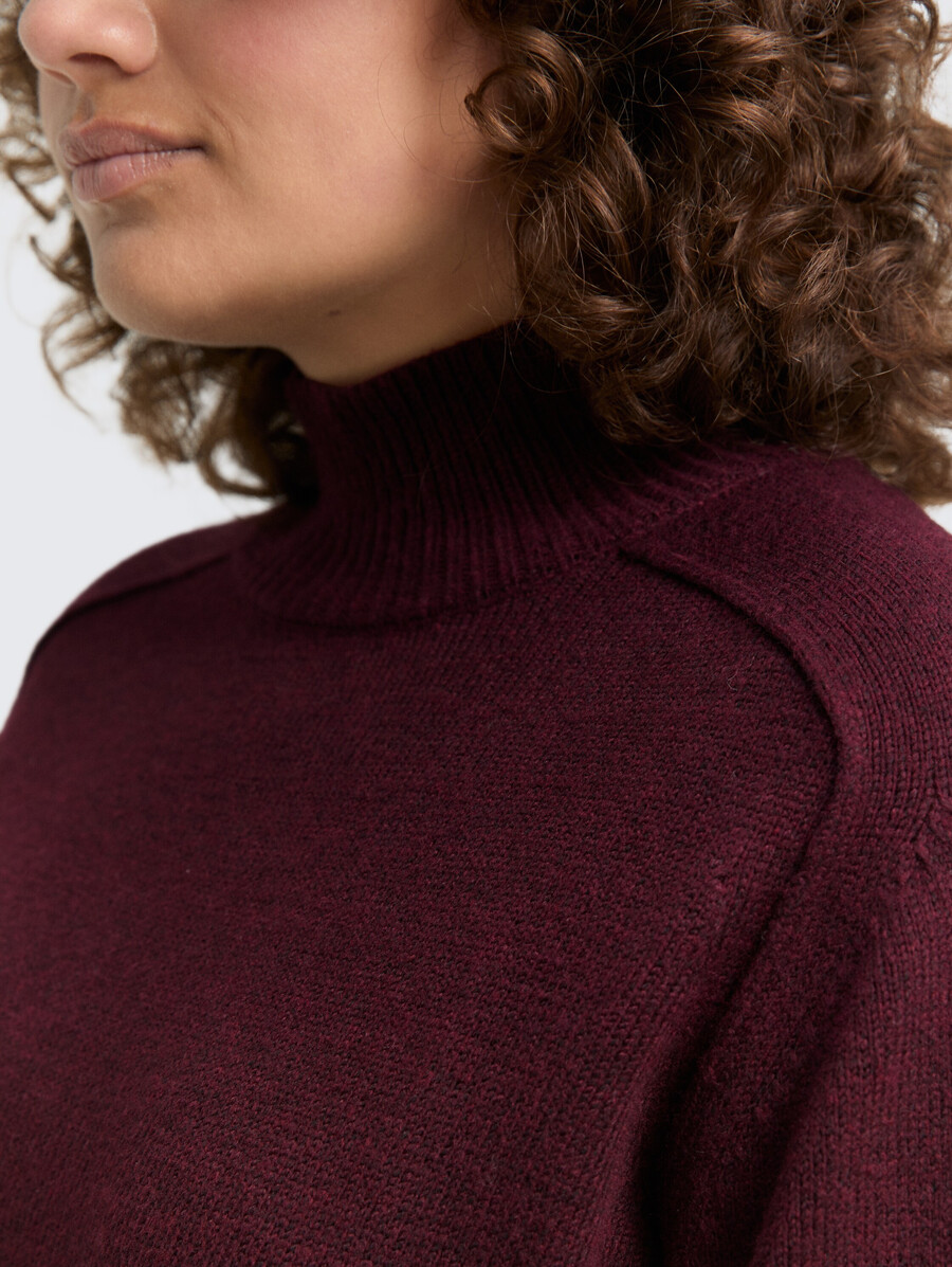 plus size – locker sitzender strickpullover mit stehkragen