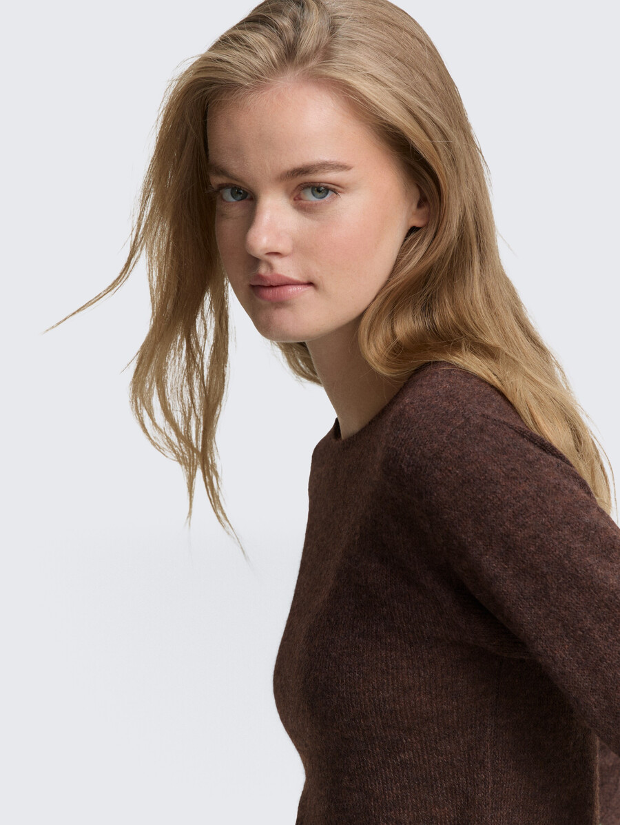 strickpullover mit u-boot-ausschnitt