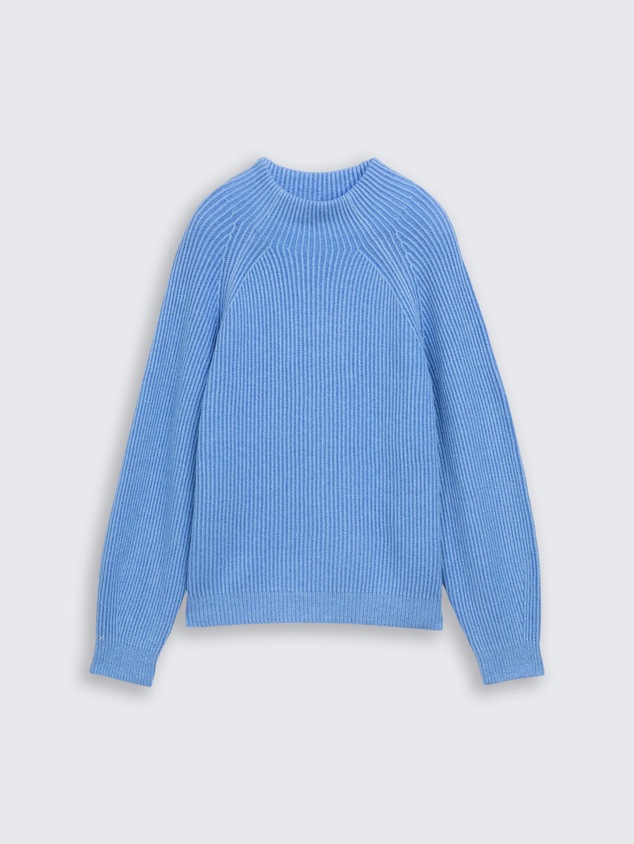 locker geschnittener strickpullover mit stehkragen