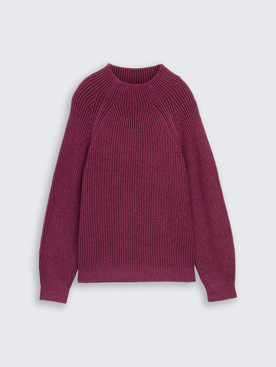 locker geschnittener strickpullover mit stehkragen