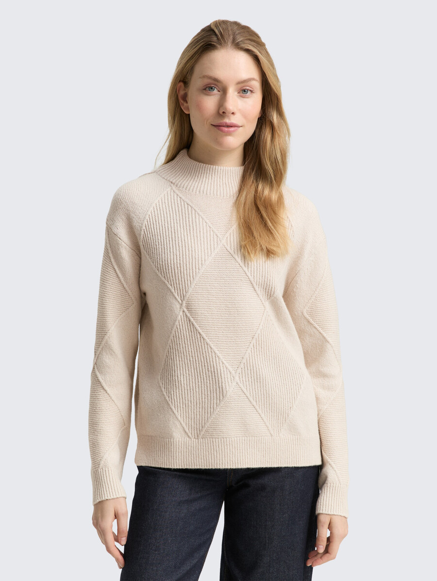 locker geschnittener strickpullover mit stehkragen